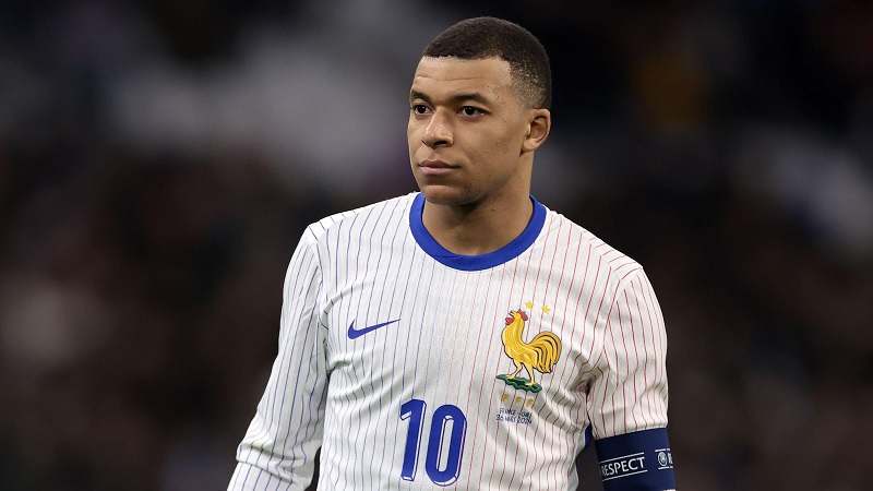 Mbappe gây chú ý khi trở lại ĐT Pháp