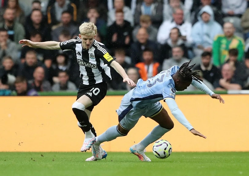 Newcastle và Tottenham tạo nên cặp đấu đáng chú ý