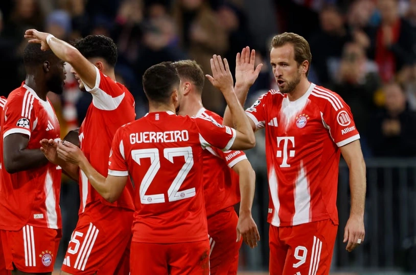Kane tiếp tục lập công trong chiến thắng của Bayern Munich