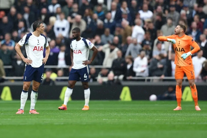 Tottenham ngậm đắng ngay trên sân nhà